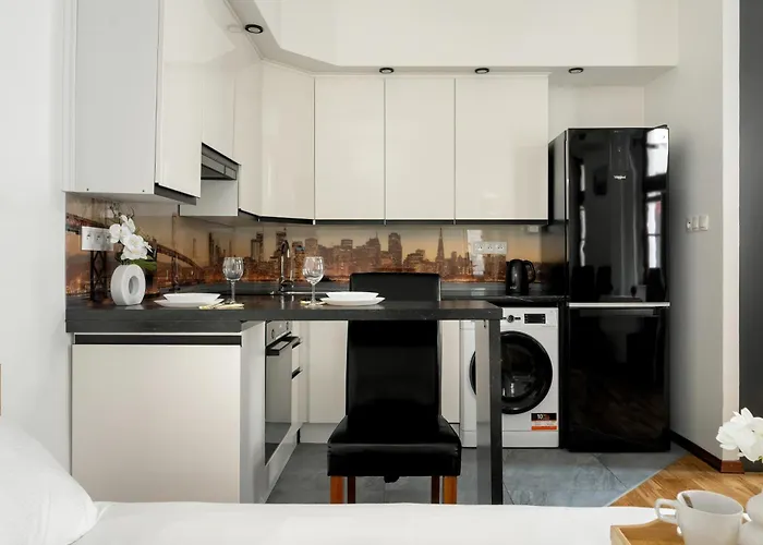 아파트 Przytulne Very Berry W Centrum Poznania By Renters